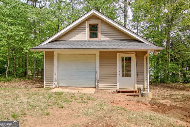 374 Persimmon Drive, Sharpsburg, GA 30277