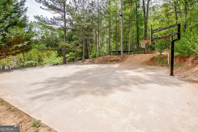 374 Persimmon Drive, Sharpsburg, GA 30277