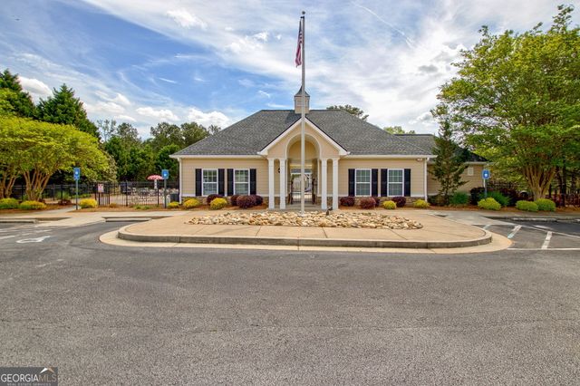 374 Persimmon Drive, Sharpsburg, GA 30277