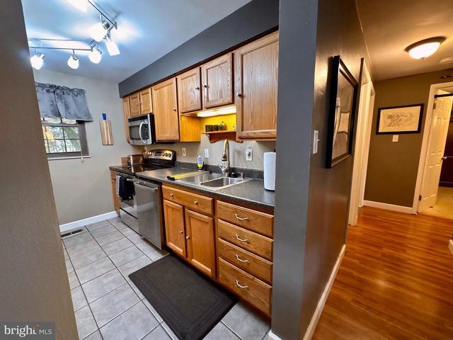 3614 ORCHARD CT, Reading, PA 19606