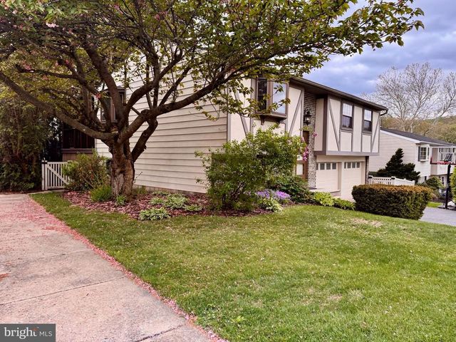 3614 ORCHARD CT, Reading, PA 19606