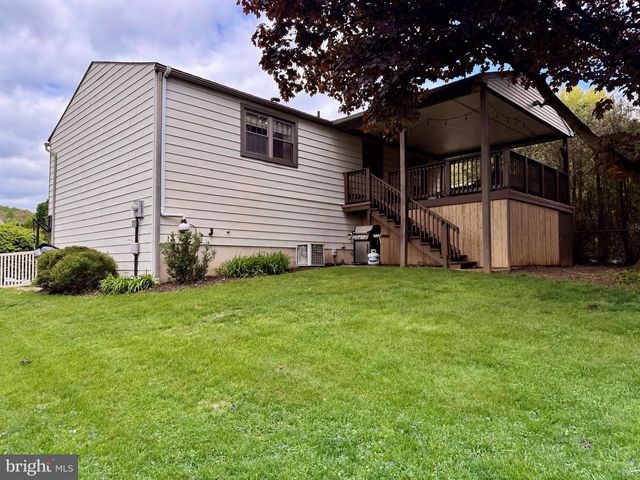3614 ORCHARD CT, Reading, PA 19606