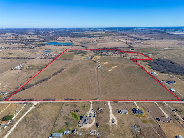 10517 County Road 418, Grandview, TX 76050