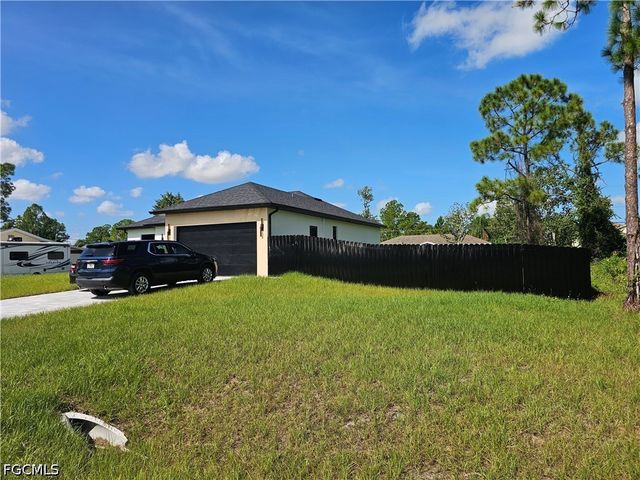 1211 McKinley AVE, Lehigh Acres, FL 33972