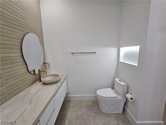 1211 McKinley AVE, Lehigh Acres, FL 33972