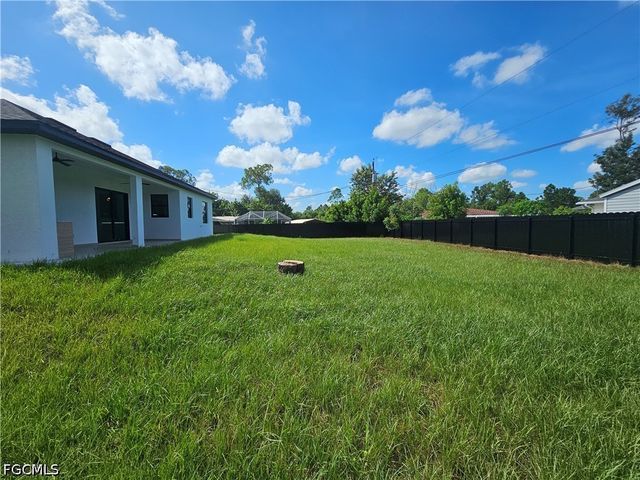 1211 McKinley AVE, Lehigh Acres, FL 33972