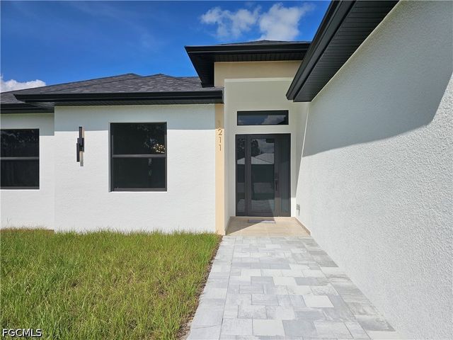 1211 McKinley AVE, Lehigh Acres, FL 33972