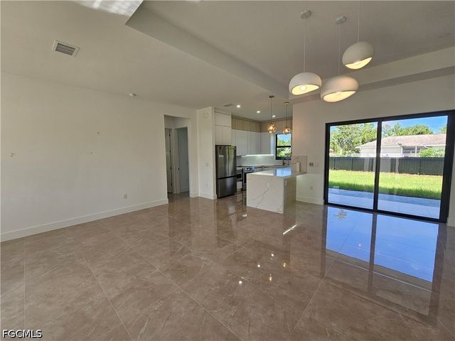 1211 McKinley AVE, Lehigh Acres, FL 33972