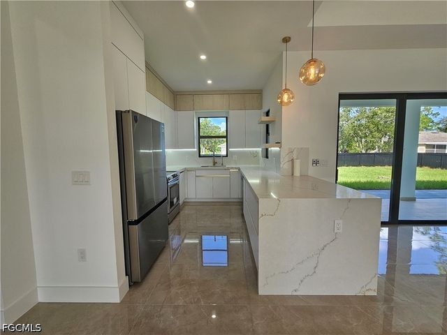 1211 McKinley AVE, Lehigh Acres, FL 33972