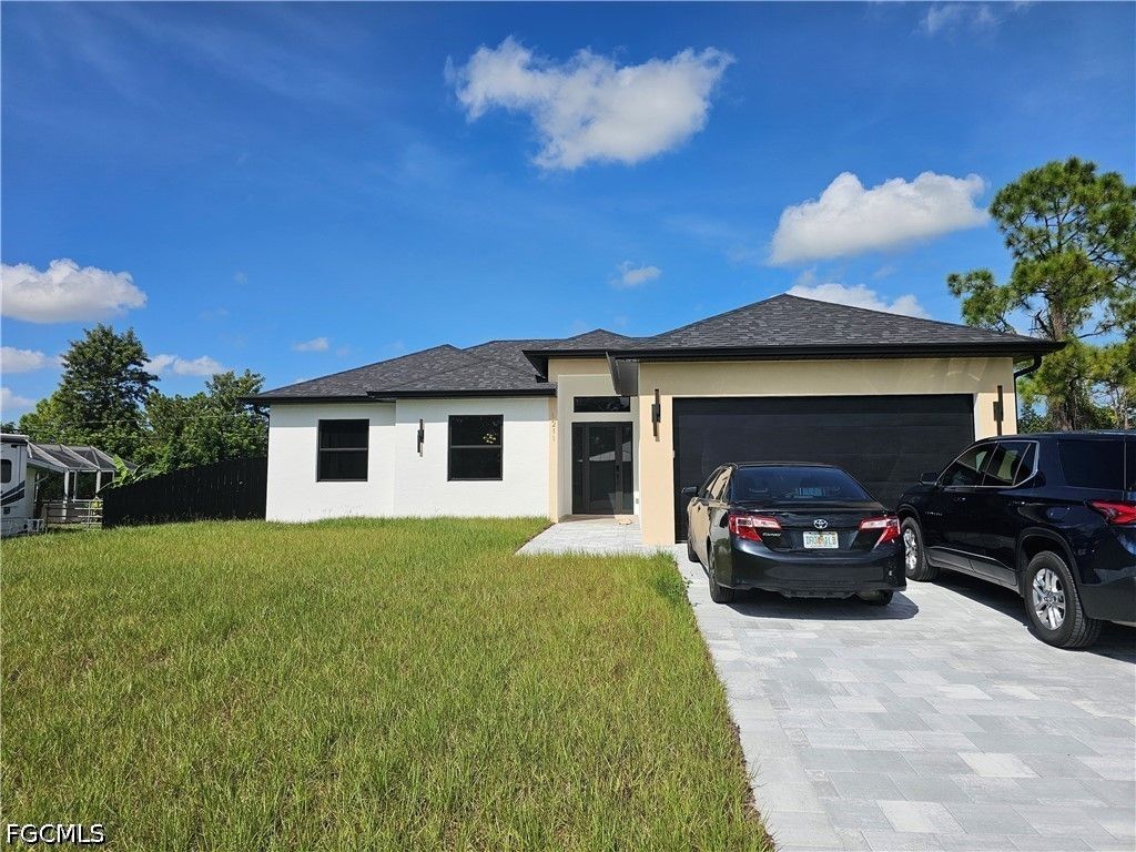 1211 McKinley AVE, Lehigh Acres, FL 33972