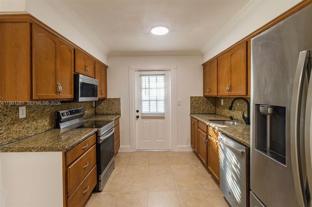 1518 NW 65th St 0, Miami, FL 33147