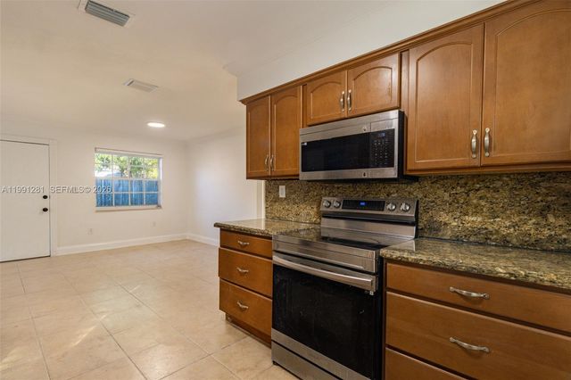 1518 NW 65th St 0, Miami, FL 33147