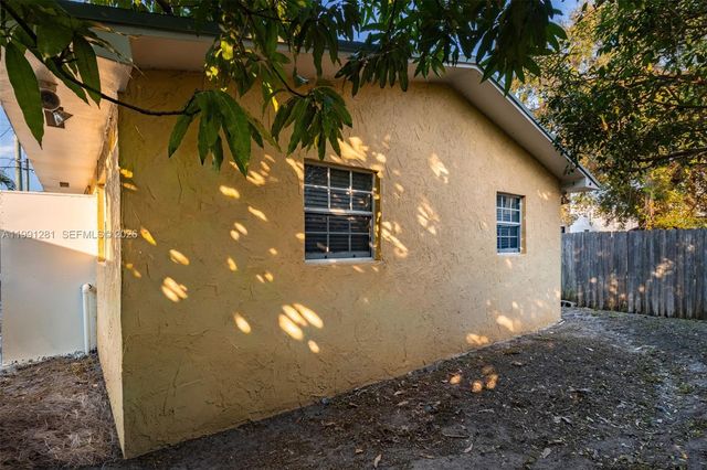 1518 NW 65th St 0, Miami, FL 33147