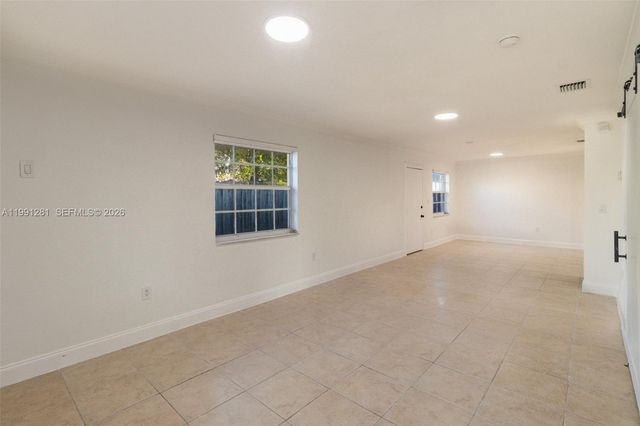 1518 NW 65th St 0, Miami, FL 33147