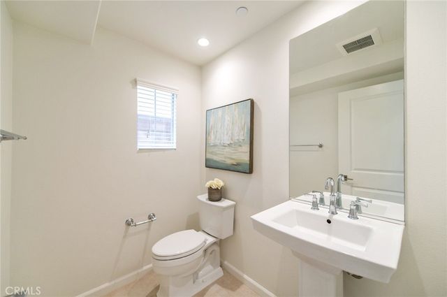 97 Decker, Irvine, CA 92620