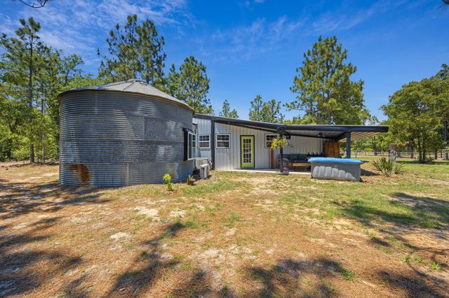 149 Pearl Bonnett Road, Windsor, SC 29856