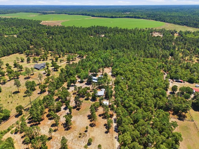 149 Pearl Bonnett Road, Windsor, SC 29856