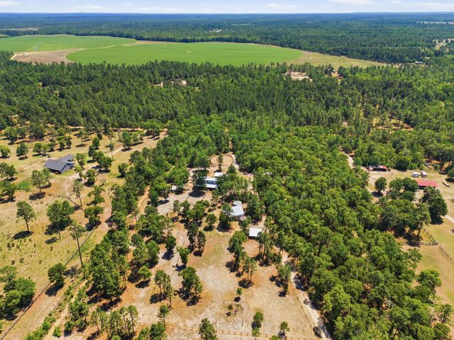 149 Pearl Bonnett Road, Windsor, SC 29856