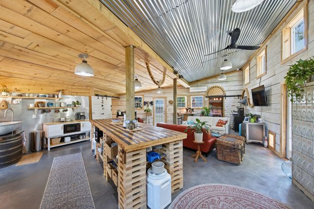 149 Pearl Bonnett Road, Windsor, SC 29856