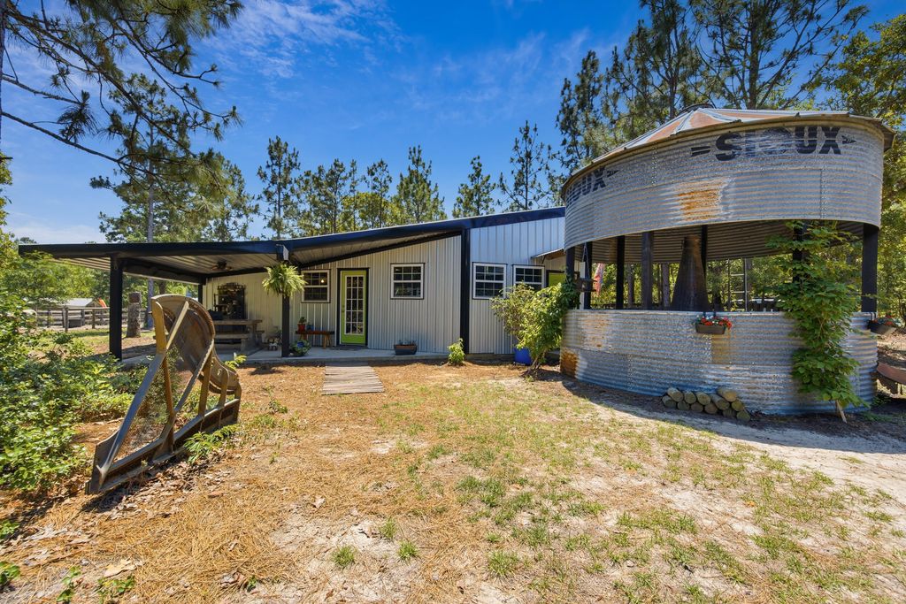 149 Pearl Bonnett Road, Windsor, SC 29856