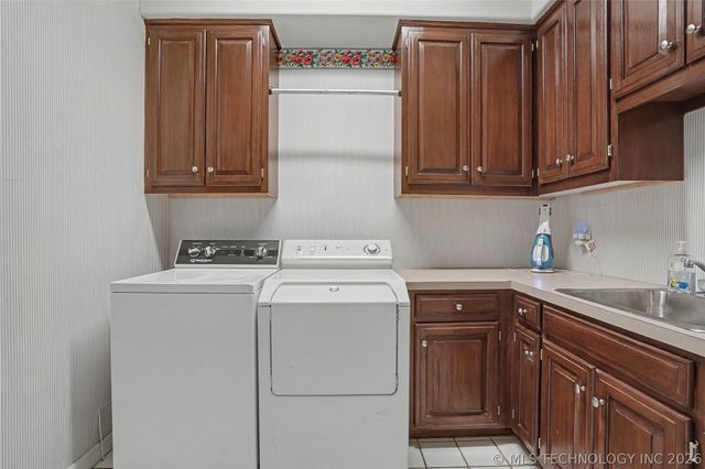 3524 E 102nd Place, Tulsa, OK 74137