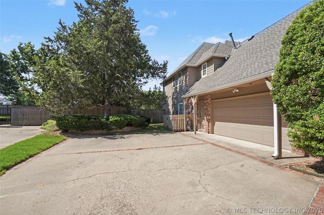 3524 E 102nd Place, Tulsa, OK 74137