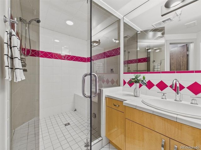 180 Cook St 509, Denver, CO 80206