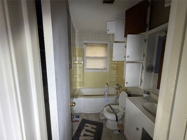 1017 Deaton Street, Jacksonville, TX 75766