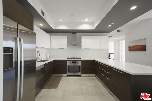 118 S Kenwood Street 105, Glendale, CA 91205