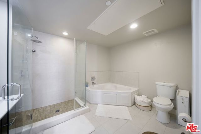 118 S Kenwood Street 105, Glendale, CA 91205
