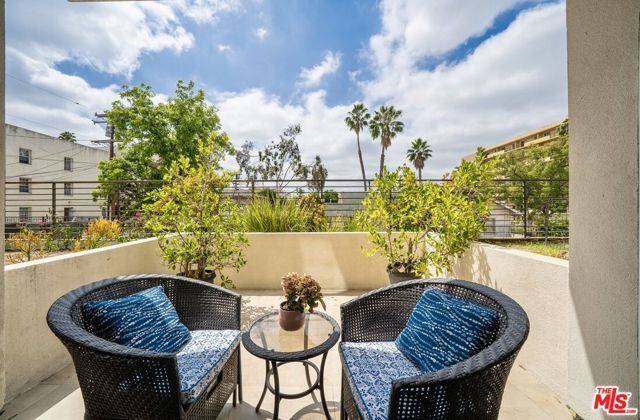 118 S Kenwood Street 105, Glendale, CA 91205