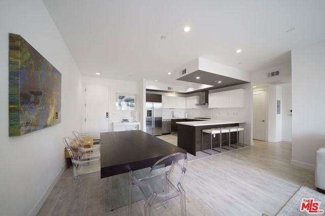 118 S Kenwood Street 105, Glendale, CA 91205