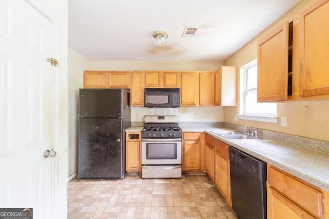 2783 High Tide Drive, Atlanta, GA 30349