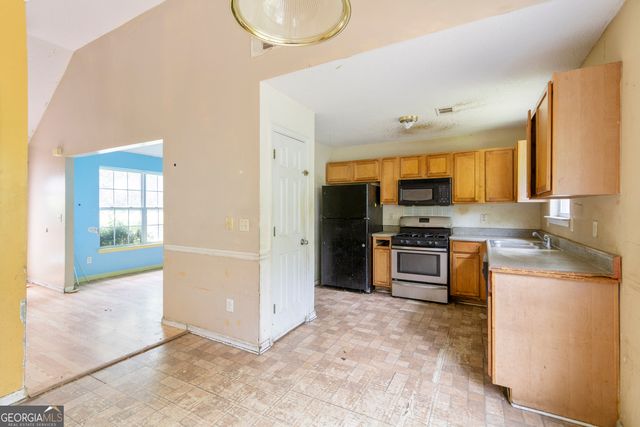 2783 High Tide Drive, Atlanta, GA 30349