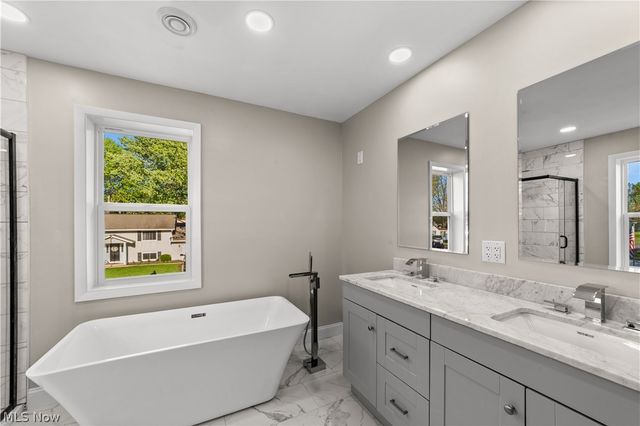 620 Pasadena Avenue, Sheffield Lake, OH 44054
