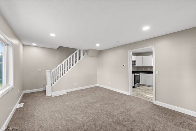 620 Pasadena Avenue, Sheffield Lake, OH 44054