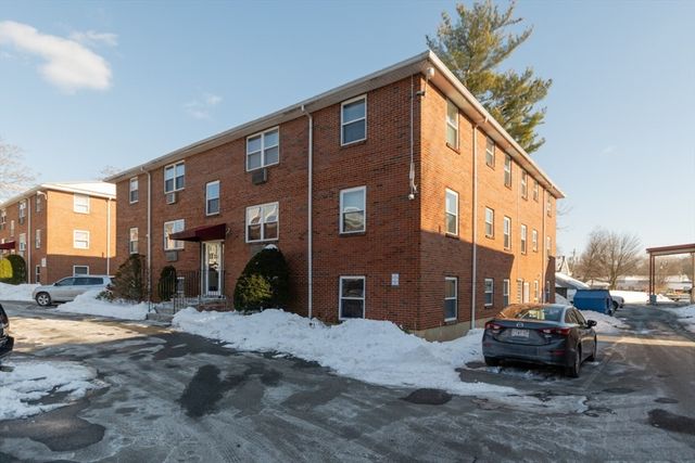 35 Montvale Avenue 8, Woburn, MA 01801