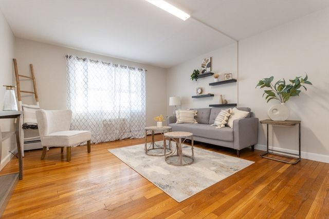 35 Montvale Avenue 8, Woburn, MA 01801