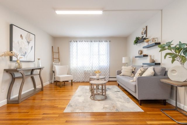 35 Montvale Avenue 8, Woburn, MA 01801