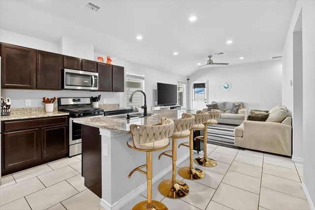 1818 Secretariat Drive, Corpus Christi, TX 78417