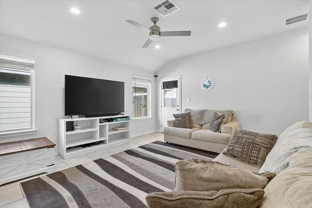 1818 Secretariat Drive, Corpus Christi, TX 78417