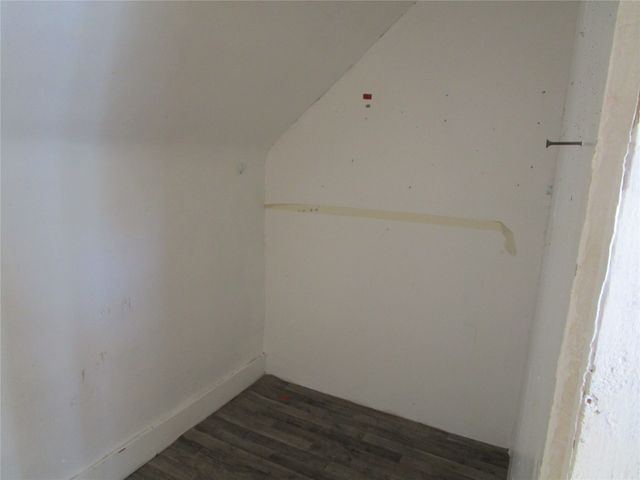 2701 Mondamin Avenue, Des Moines, IA 50310