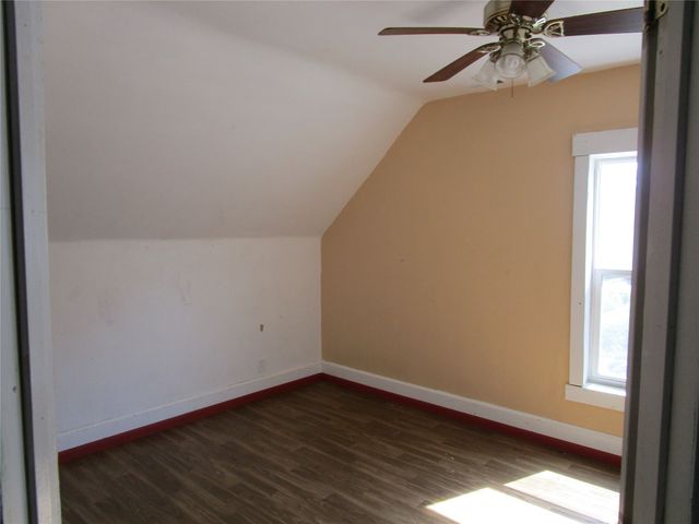 2701 Mondamin Avenue, Des Moines, IA 50310