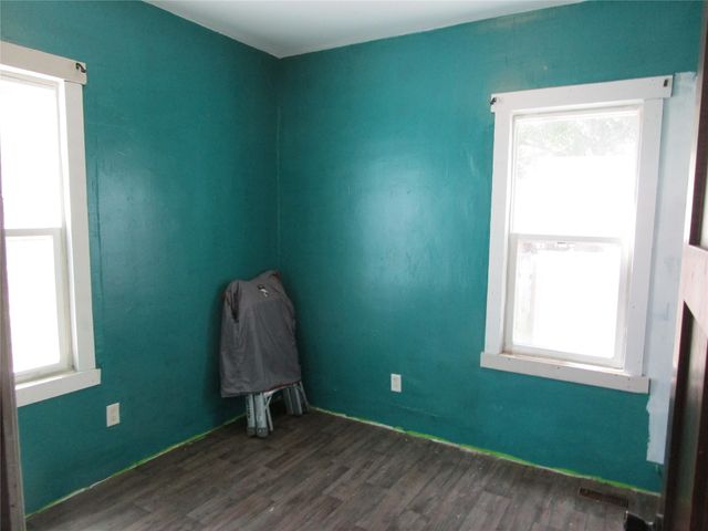 2701 Mondamin Avenue, Des Moines, IA 50310