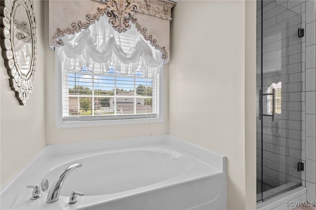 325 Kilt Dr, Chester, VA 23836