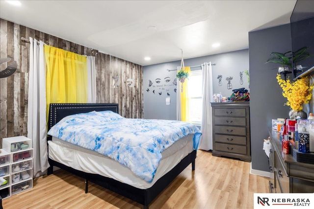 3756 N 41st Street, Omaha, NE 68111