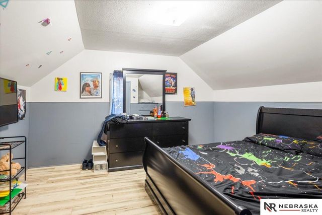 3756 N 41st Street, Omaha, NE 68111