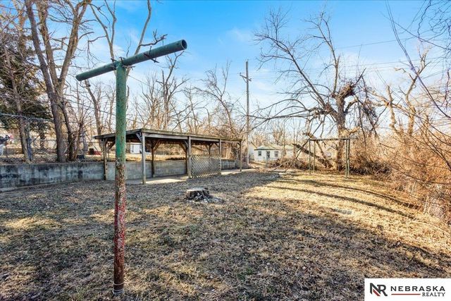 3756 N 41st Street, Omaha, NE 68111