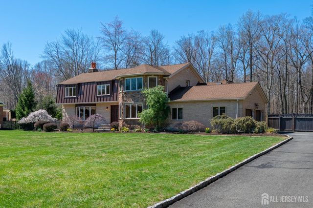 262 Skyline Drive, Long Hill, NJ 07946