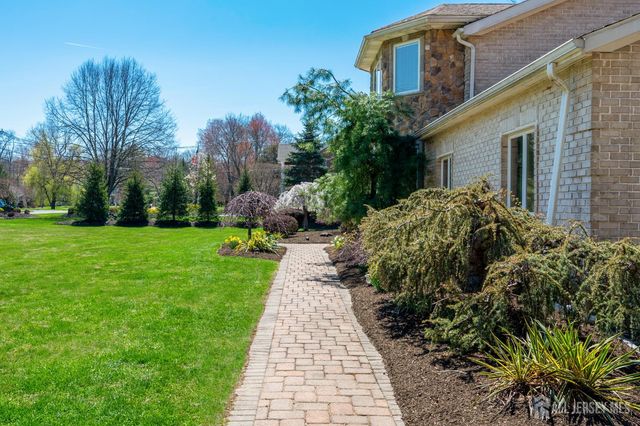 262 Skyline Drive, Long Hill, NJ 07946